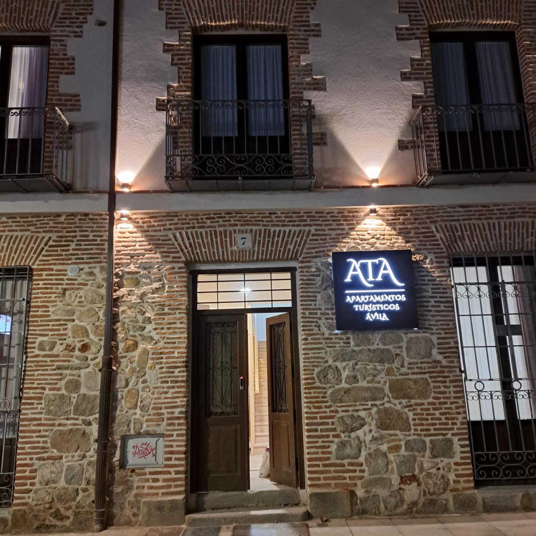 Apartamentos Turisticos Avila Puerta Del Puente 1-3 Kültér fotó